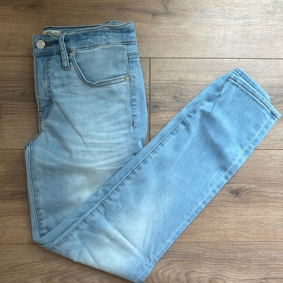 :Price Firm: J. Crew Light Wash Toothpick Skinny Jeans - Picture 6 of 6